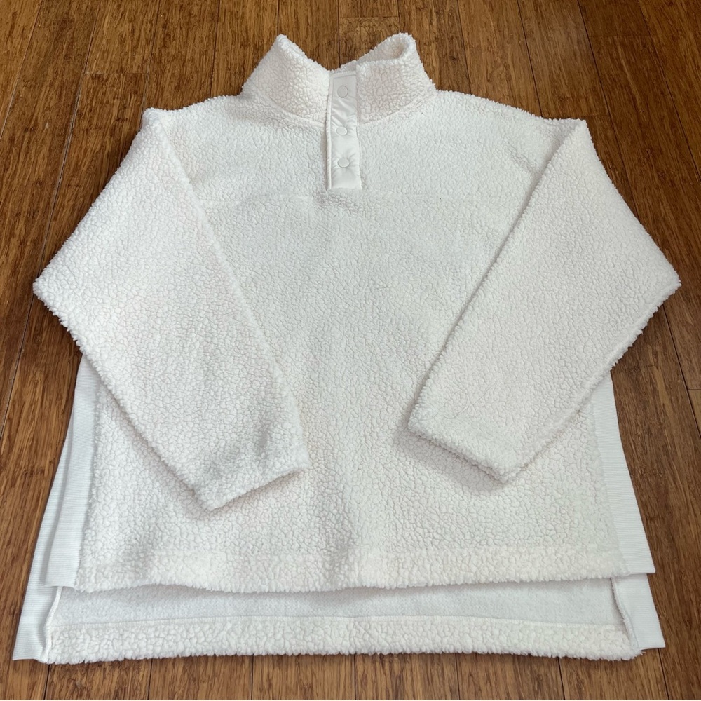 Old Navy White Fleece Sweatshirt
